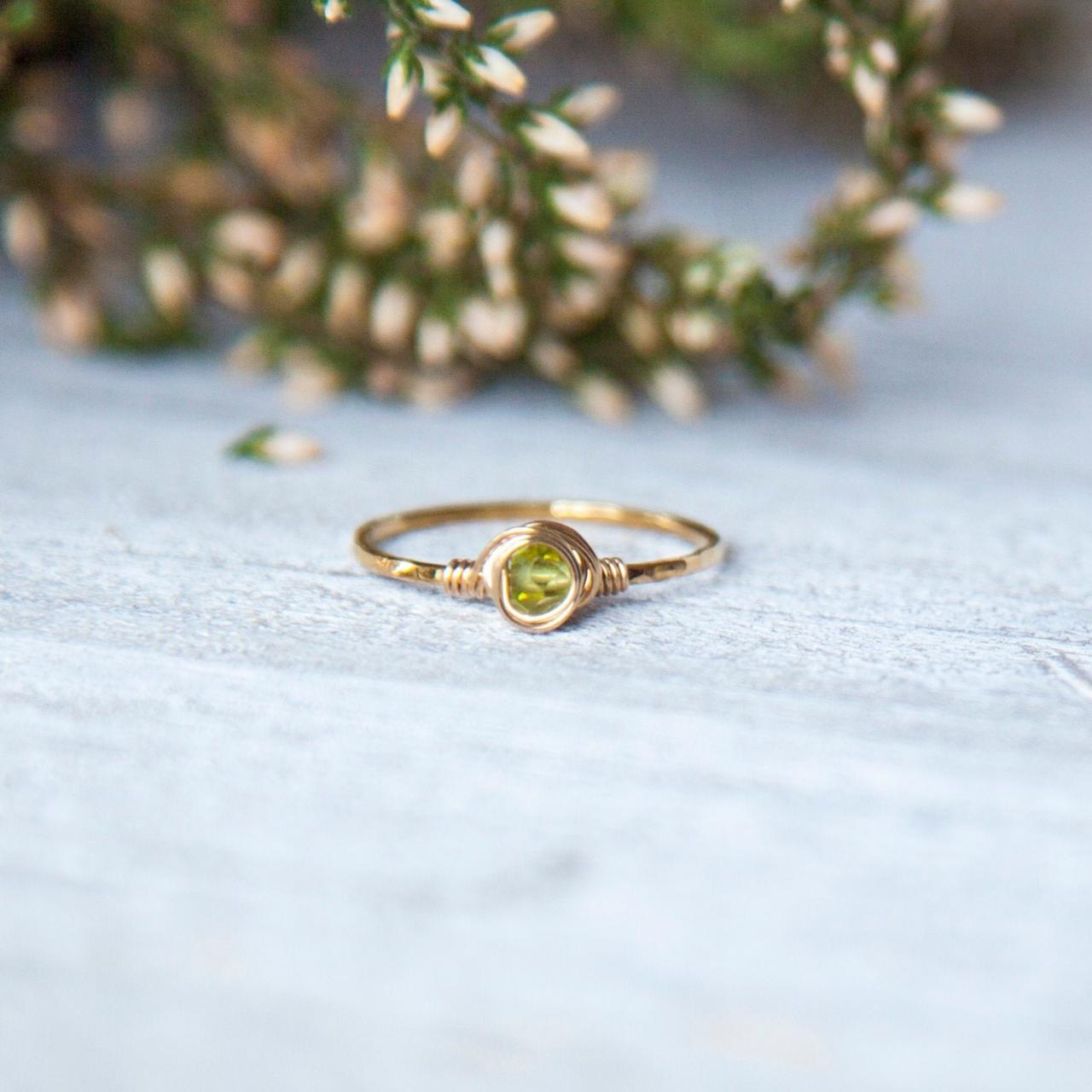 Faceted Peridot Ring, Gold Filled Natural Peridot Ring, August Birthstone Ring, Hammered Ring, Textured Ring, Wire Wrapped Gold Ring