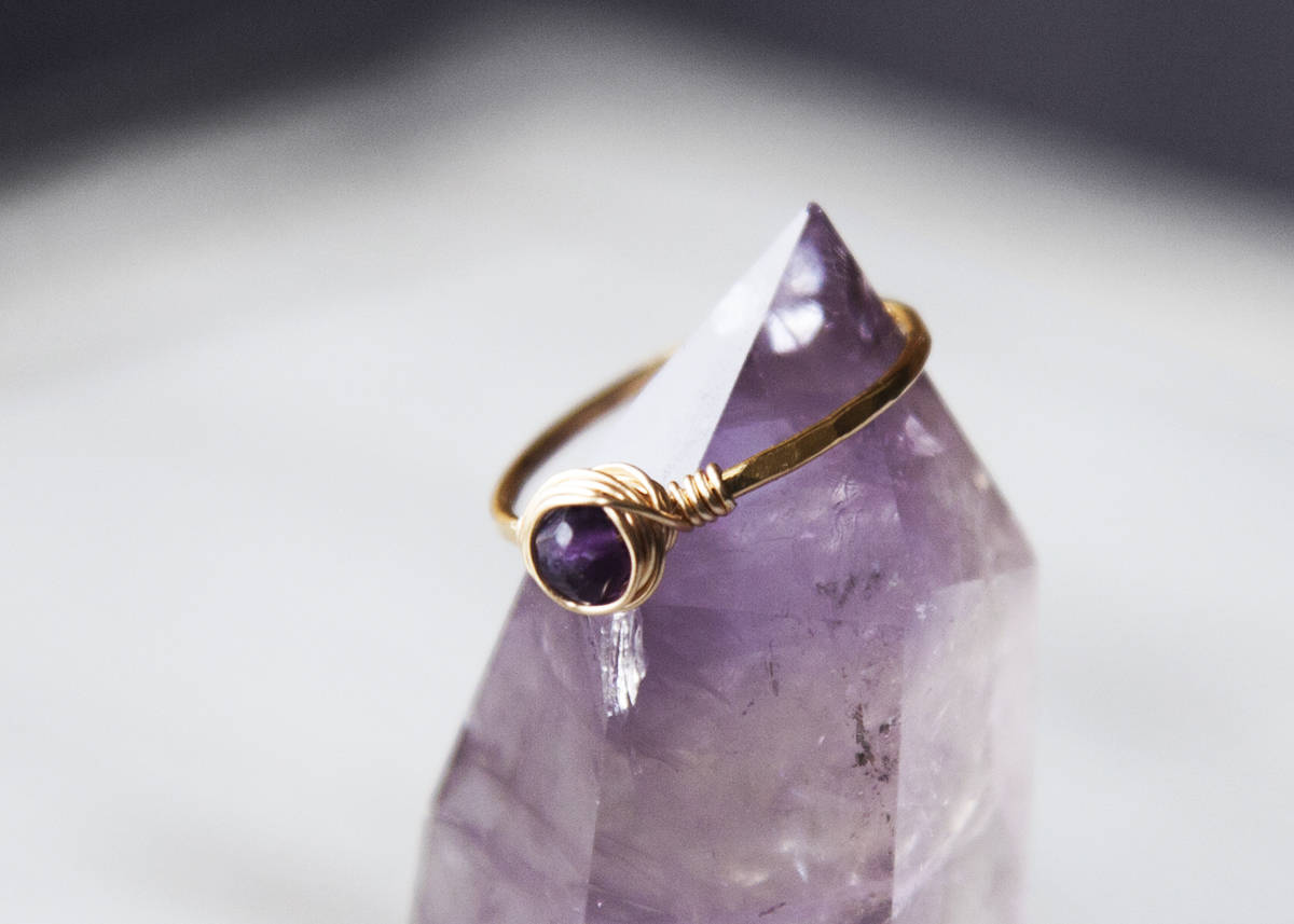Raw Amethyst Ring, Hammered Ring, Textured Boho Ring, Dainty Forged Ring Gold, Gemstone Stacking Ring, Delicate Ring, Purple Stone Ring